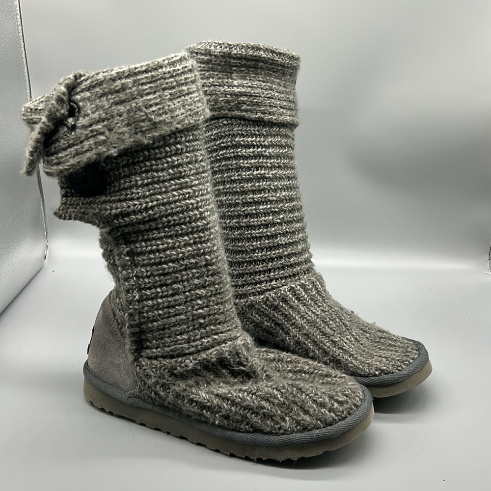 Classic gray cardy sweater knit ugg boots sz 7 - Picture 2 of 9